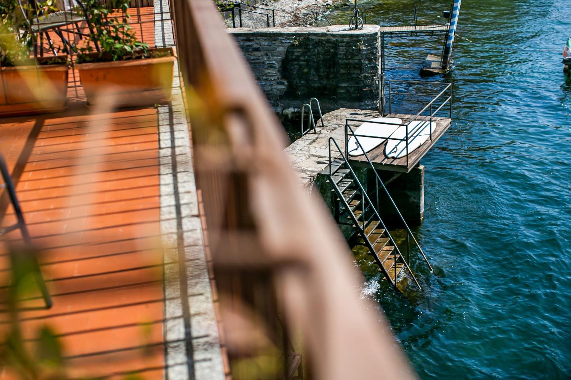 Darsena Di Riva Grande Hotel Moltrasio Bagian luar foto